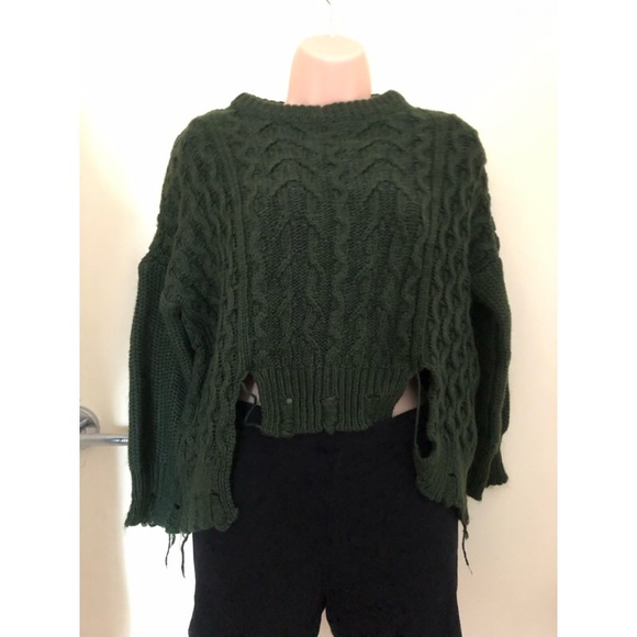 Tops - Green knit high low top